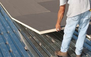 benefits of insulating Woolsthorpe By Belvoir flat roofing